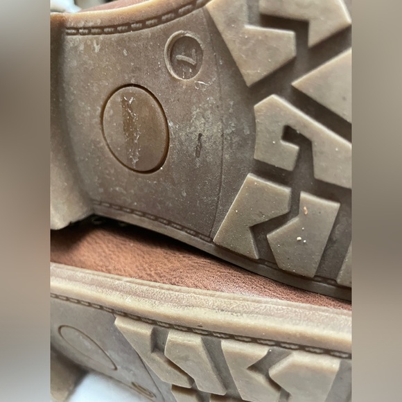 Size 7 short medium brown coloured unlined boots by ameta. - Picture 7 of 8